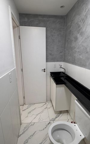 Apartamento para alugar com 45m², 2 quartos e 1 vaga Apartamento para alugar com 45m², 2 quartos e 1 vagaDetalhe do banheiro