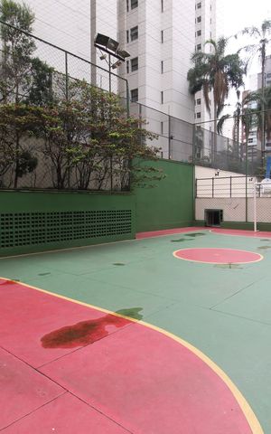 Apartamento à venda com 236m², 4 quartos e 4 vagasÁrea Comum - Quadra