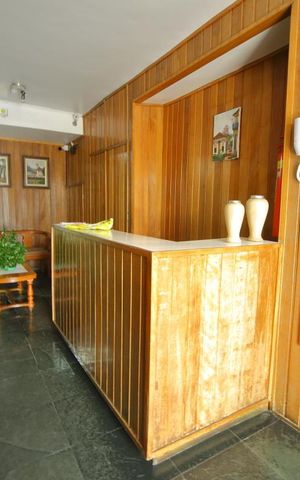 Apartamento para alugar com 68m², 2 quartos e 1 vagaÁrea comum - Hall de entrada 