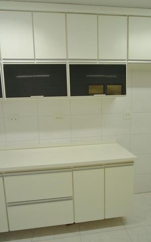 Apartamento para alugar com 68m², 2 quartos e 1 vagaCozinha 