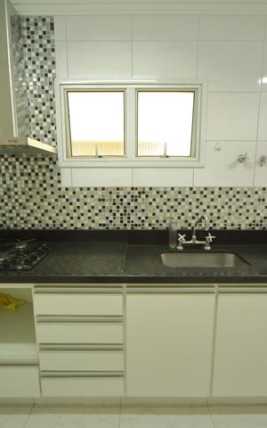 Apartamento para alugar com 68m², 2 quartos e 1 vagaCozinha 