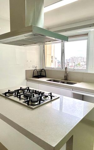 Apartamento para alugar com 136m², 3 quartos e 2 vagas Apartamento para alugar com 136m², 3 quartos e 2 vagasCozinha