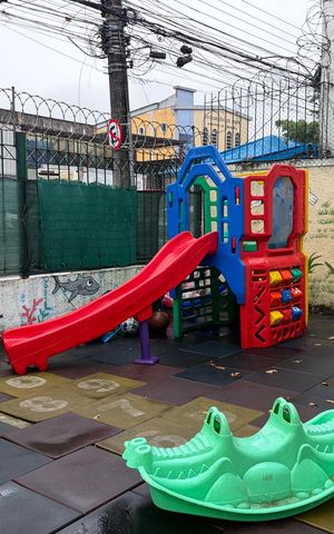 Casa de condomínio para alugar com 95m², 3 quartos e 1 vagaÁrea comum - Playground