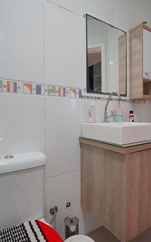 Casa para alugar com 250m², 4 quartos e 2 vagasBanheiro Social