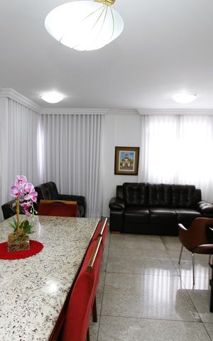 Apartamento à venda com 135m², 3 quartos e 2 vagasSala