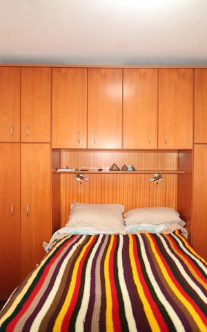 Apartamento à venda com 74m², 2 quartos e 1 vagaQuarto 2