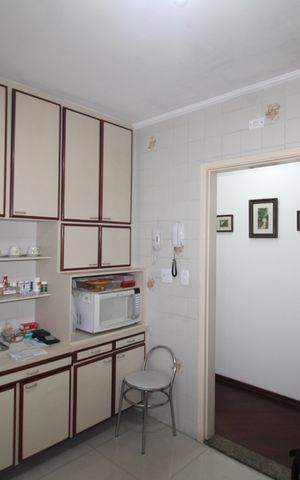 Apartamento à venda com 74m², 2 quartos e 1 vagaCozinha