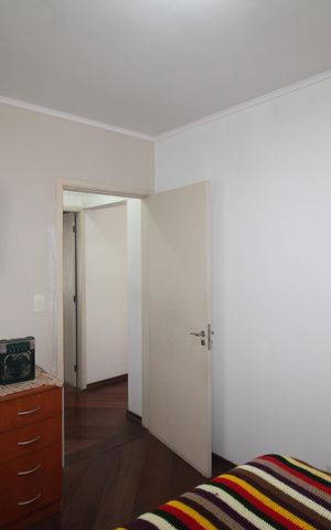 Apartamento à venda com 74m², 2 quartos e 1 vagaQuarto 2