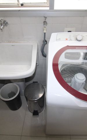 Apartamento à venda com 74m², 2 quartos e 1 vagaÁrea de Serviço