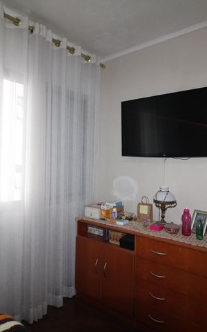 Apartamento à venda com 74m², 2 quartos e 1 vagaQuarto 2