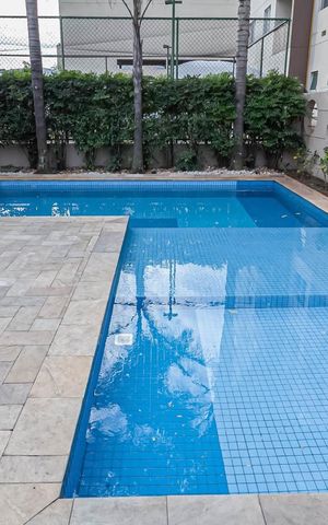 Apartamento à venda com 75m², 3 quartos e 2 vagas Apartamento à venda com 75m², 3 quartos e 2 vagasÁrea comum - Piscina
