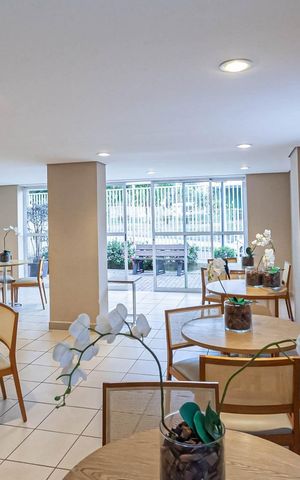 Apartamento à venda com 75m², 3 quartos e 2 vagas Apartamento à venda com 75m², 3 quartos e 2 vagasÁrea comum - Salão de festas