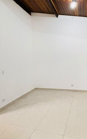 Casa para alugar com 130m², 3 quartos e 4 vagas Casa para alugar com 130m², 3 quartos e 4 vagasSala