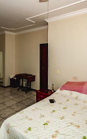 Casa à venda com 386m², 4 quartos e 4 vagasQuarto 3
