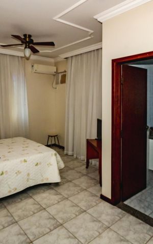 Casa à venda com 386m², 4 quartos e 4 vagasQuarto 3
