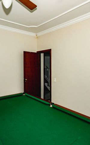Casa à venda com 386m², 4 quartos e 4 vagasSala de Jogos