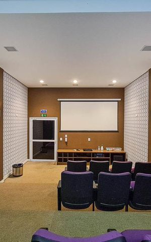 Apartamento à venda com 97m², 2 quartos e 2 vagas Apartamento à venda com 97m², 2 quartos e 2 vagasÁrea comum - Cinema