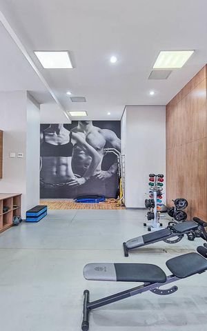 Apartamento à venda com 97m², 2 quartos e 2 vagas Apartamento à venda com 97m², 2 quartos e 2 vagasÁrea comum - Academia