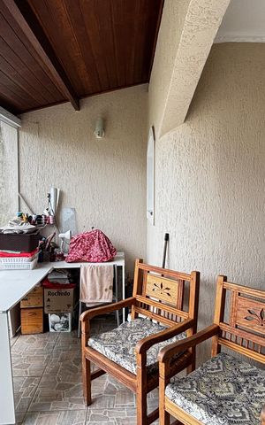 Casa à venda com 223m², 4 quartos e 2 vagas Casa à venda com 223m², 4 quartos e 2 vagasSuite Varanda