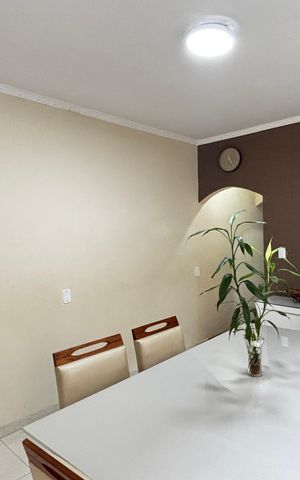 Casa à venda com 223m², 4 quartos e 2 vagas Casa à venda com 223m², 4 quartos e 2 vagasCozinha