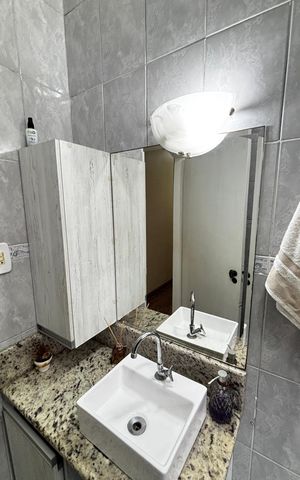 Casa à venda com 223m², 4 quartos e 2 vagas Casa à venda com 223m², 4 quartos e 2 vagasBanheiro
