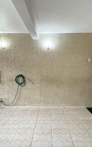 Casa à venda com 223m², 4 quartos e 2 vagas Casa à venda com 223m², 4 quartos e 2 vagasGaragem