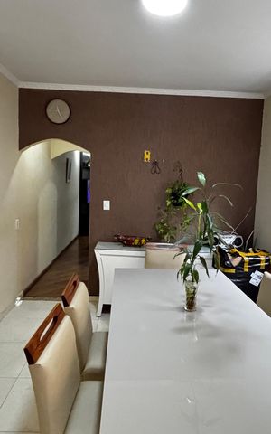 Casa à venda com 223m², 4 quartos e 2 vagas Casa à venda com 223m², 4 quartos e 2 vagasCozinha
