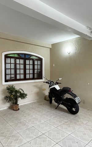 Casa à venda com 223m², 4 quartos e 2 vagas Casa à venda com 223m², 4 quartos e 2 vagasGaragem