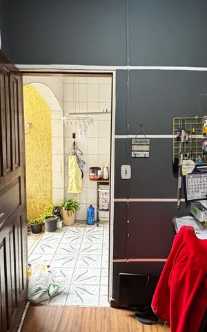 Casa à venda com 223m², 4 quartos e 2 vagas Casa à venda com 223m², 4 quartos e 2 vagasQuarto de Apoio - Área de Serviço