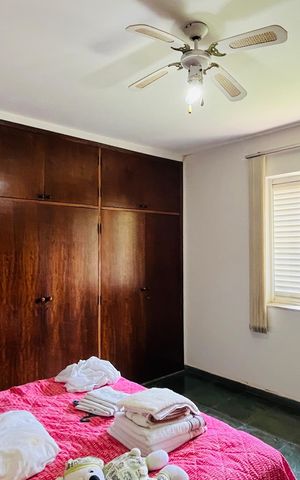 Casa para alugar com 270m², 4 quartos e 6 vagas