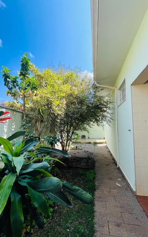 Casa para alugar com 270m², 4 quartos e 6 vagas