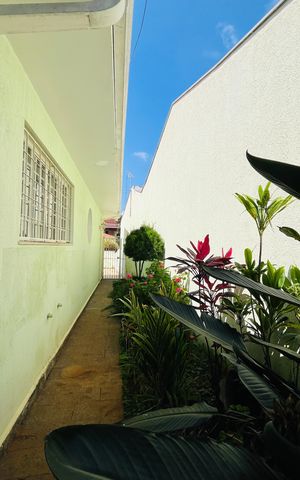 Casa para alugar com 270m², 4 quartos e 6 vagas