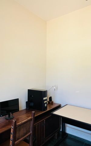 Casa para alugar com 270m², 4 quartos e 6 vagas