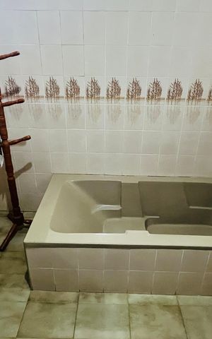 Casa para alugar com 270m², 4 quartos e 6 vagas
