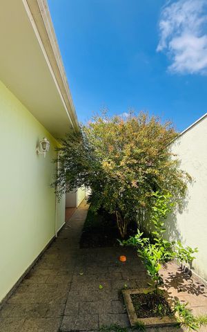 Casa para alugar com 270m², 4 quartos e 6 vagas