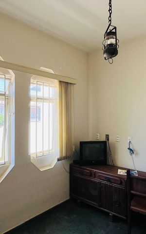 Casa para alugar com 270m², 4 quartos e 6 vagas