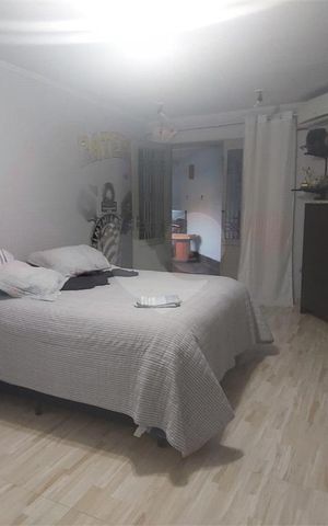 Casa à venda com 223m², 3 quartos e 8 vagas