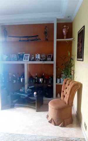 Casa à venda com 223m², 3 quartos e 8 vagas