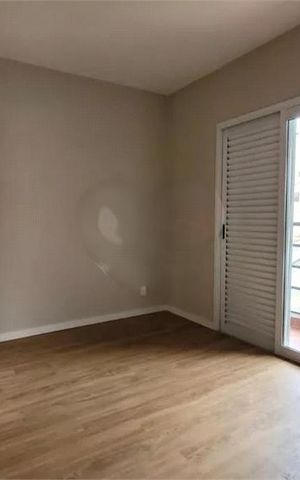 Casa à venda com 70m², 3 quartos e 2 vagas