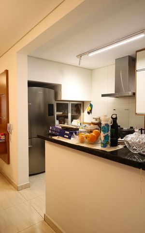 Apartamento à venda com 90m², 3 quartos e 2 vagasCozinha e Área de Serviço