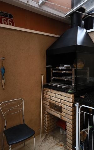 Apartamento à venda com 90m², 3 quartos e 2 vagasCozinha e Área de Serviço