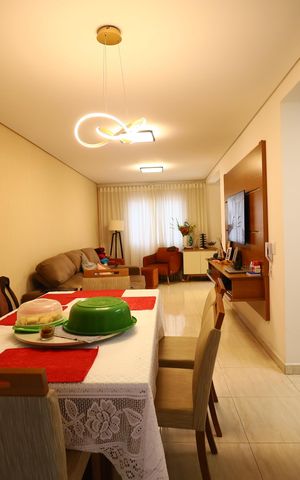 Apartamento à venda com 90m², 3 quartos e 2 vagasSala