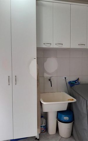 Casa à venda com 248m², 3 quartos e 4 vagas