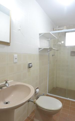 Apartamento à venda com 56m², 2 quartos e 1 vagaBanheiro Social