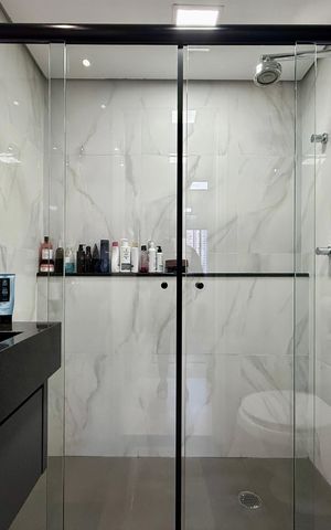 Apartamento à venda com 68m², 2 quartos e 1 vaga Apartamento à venda com 68m², 2 quartos e 1 vagaBanheiro Social