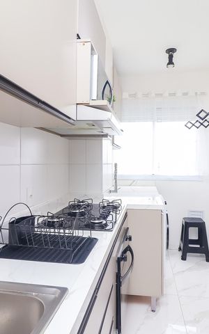 Apartamento à venda com 42m², 2 quartos e 1 vaga Apartamento à venda com 42m², 2 quartos e 1 vagaCozinha e Área de Serviço