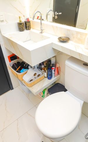 Apartamento à venda com 42m², 2 quartos e 1 vaga Apartamento à venda com 42m², 2 quartos e 1 vagaBanheiro