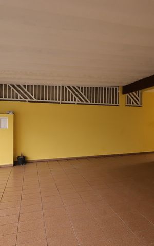Casa à venda com 145m², 3 quartos e 2 vagasGaragem