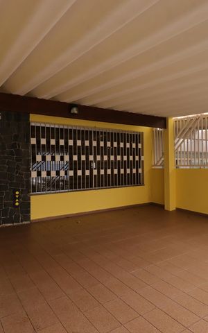 Casa à venda com 145m², 3 quartos e 2 vagasGaragem