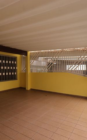 Casa à venda com 145m², 3 quartos e 2 vagasGaragem